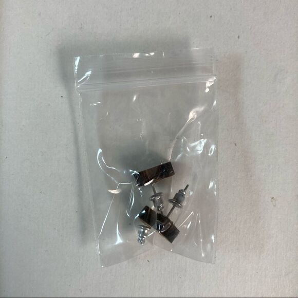 WOODEN Console Controller Earrings - Picture 8 of 9